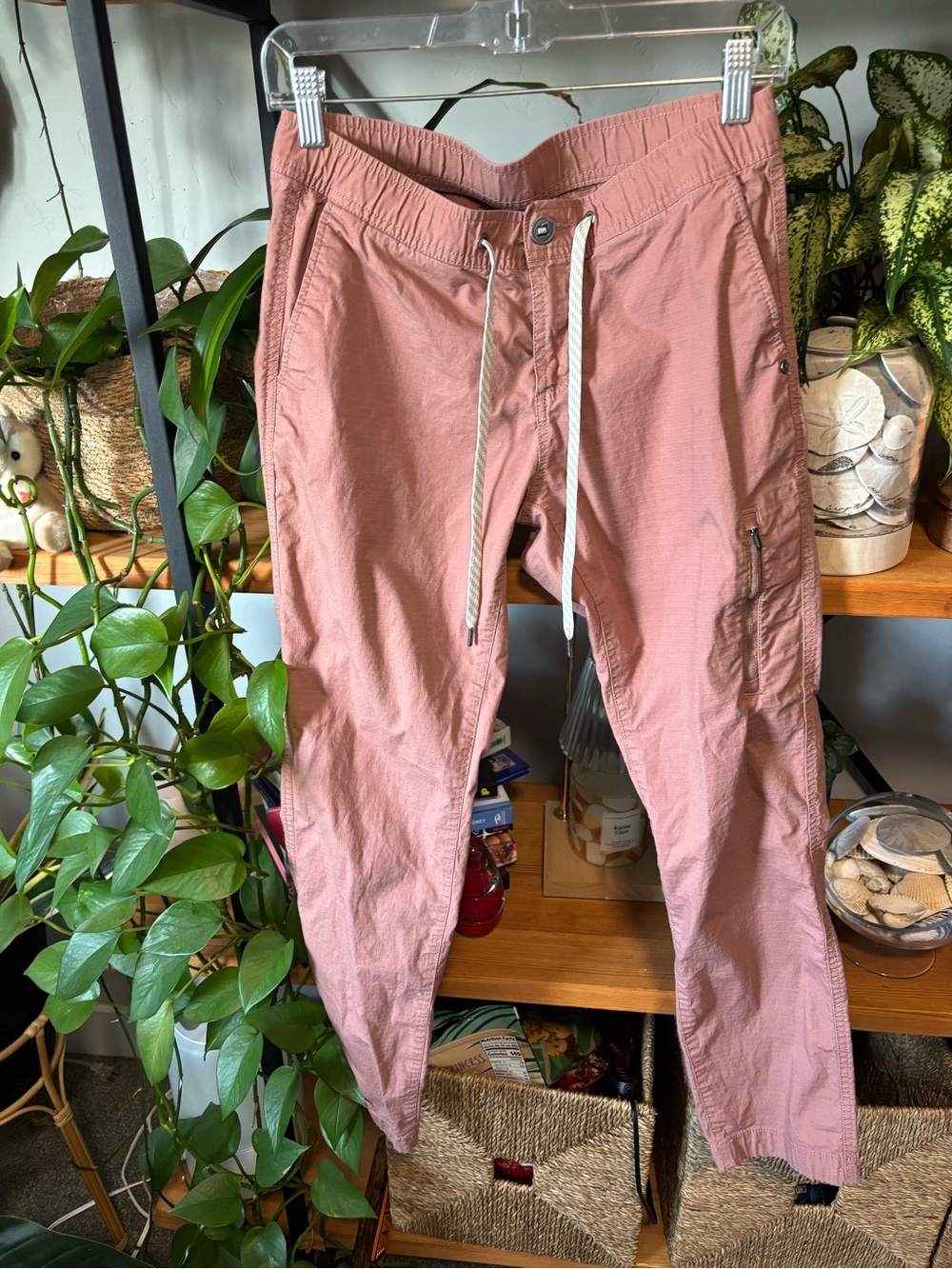 Vuori RipStop Pant Women's Medium Pink | Small - Picture 6 of 6